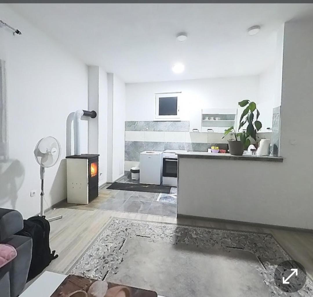 Apartman Visoko-Oaza Mira Eksteriør bilde