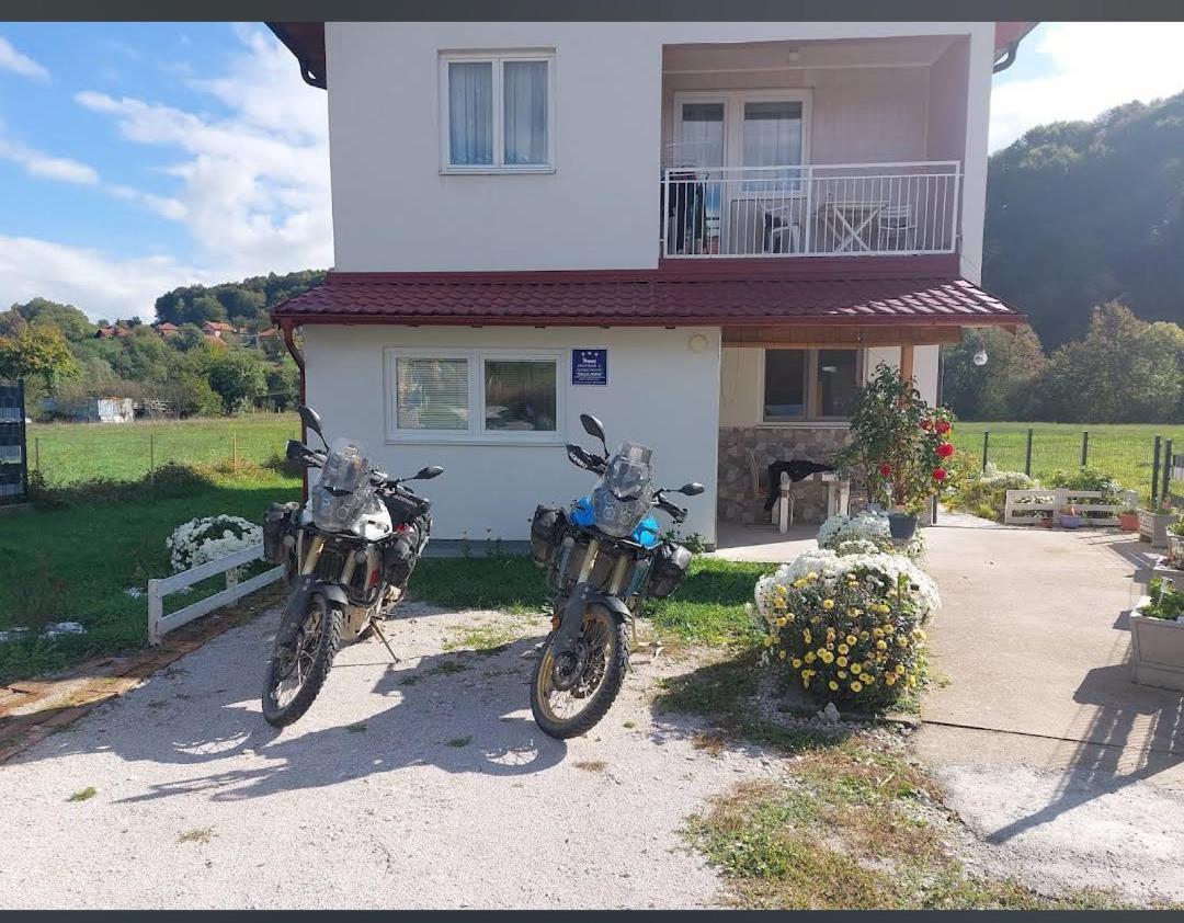 Apartman Visoko-Oaza Mira Eksteriør bilde