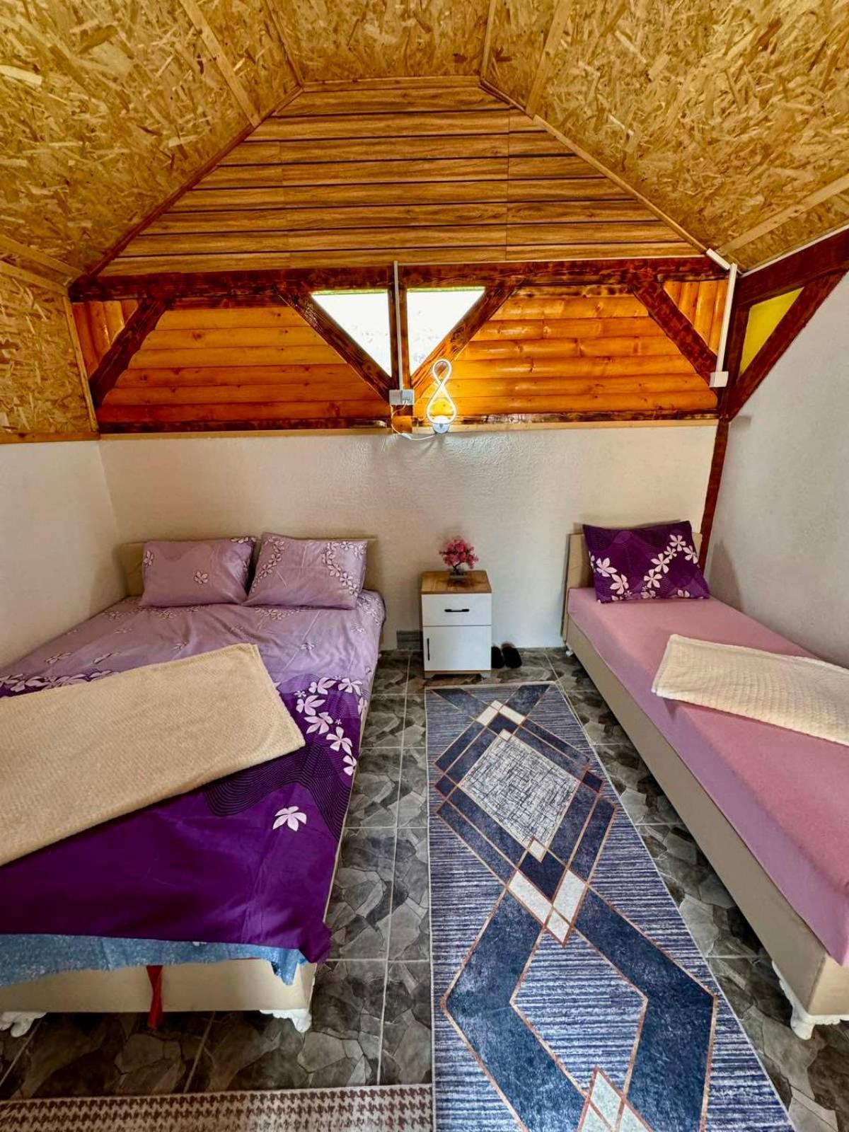 Apartman Visoko-Oaza Mira Eksteriør bilde